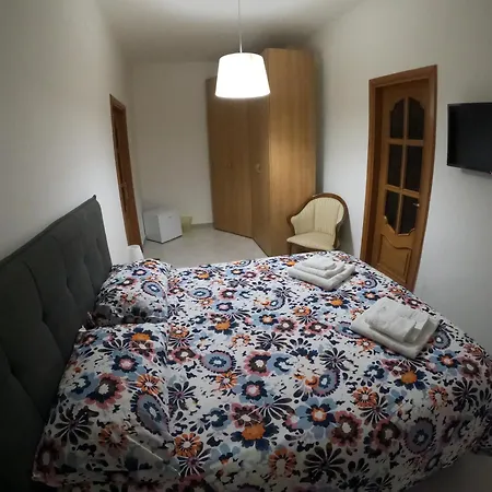 Quarto em Acomodações Particulares Casa Rossi *